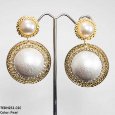 TEDH252 LSH Imp Earrings Pair Pearl