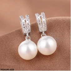 TEDH291 CSH Pearl Drop Earrings Pair